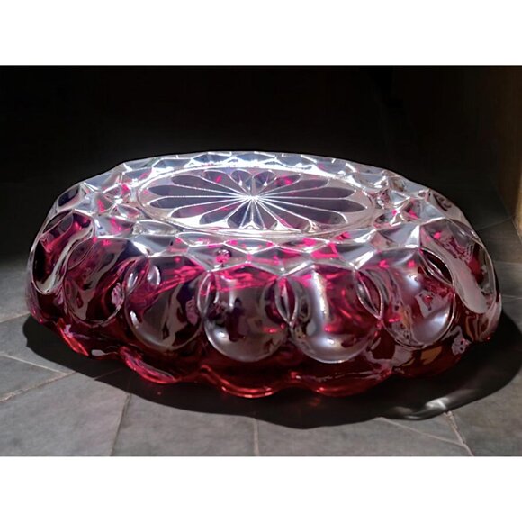 Beautiful Vintage Anchor Hocking Salt Pepper and 2 sided bon bon dish - Picture 10 of 10